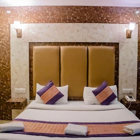 Hotel Airport City Delhi International Airport 뉴델리 외부 사진