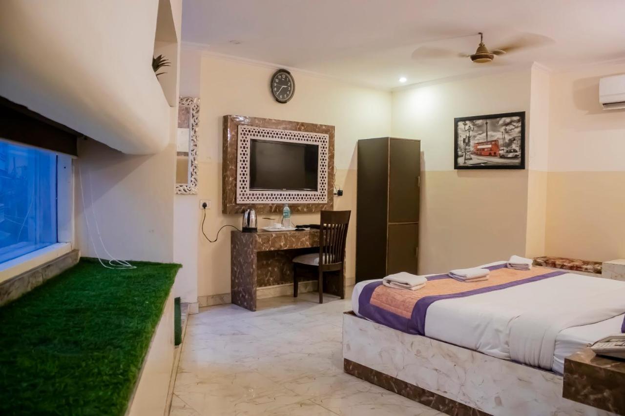 Hotel Airport City Delhi International Airport 뉴델리 외부 사진